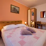 Aurora 3*
