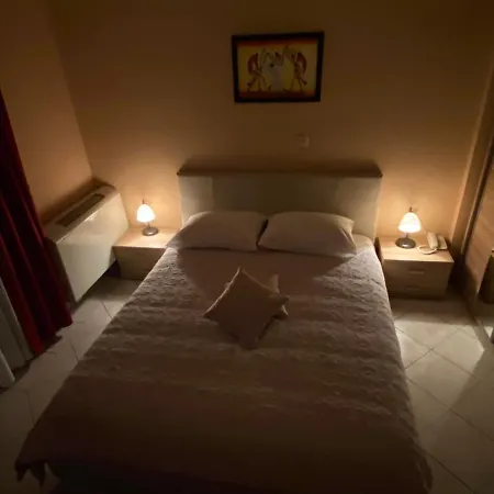 Aurora فندق بولا