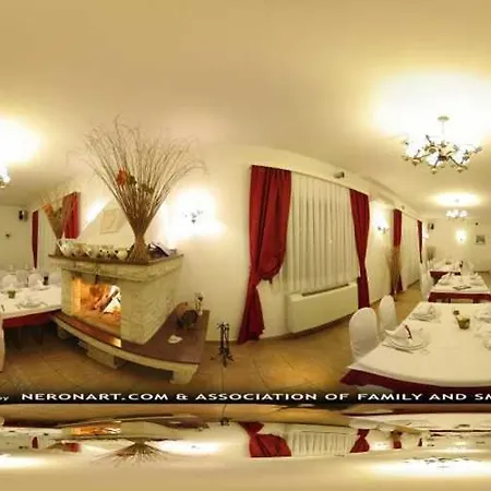 Aurora Hotel