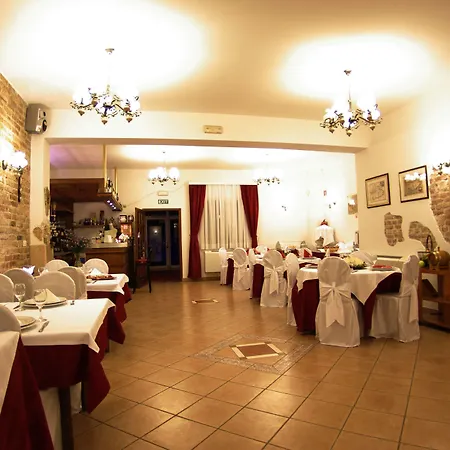 فندق Aurora بولا