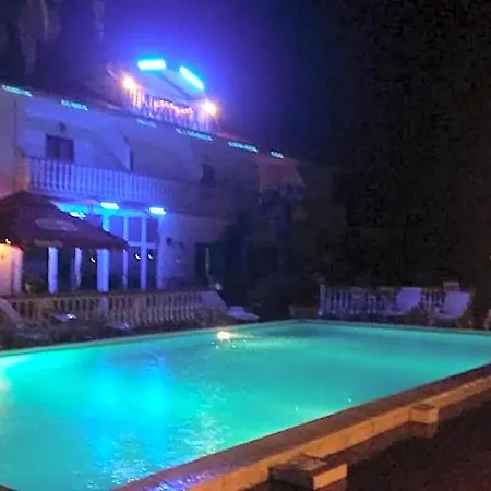 Aurora 3* Pula