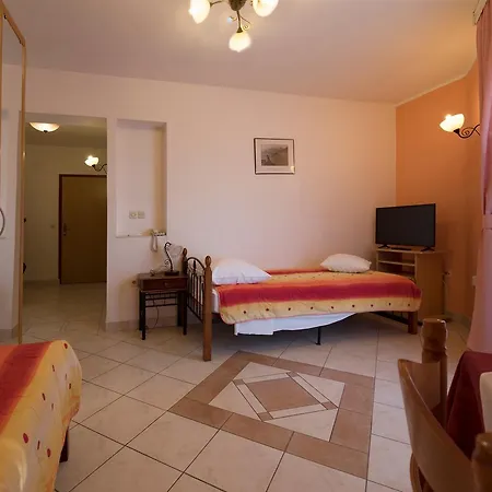 Aurora 3* Pula